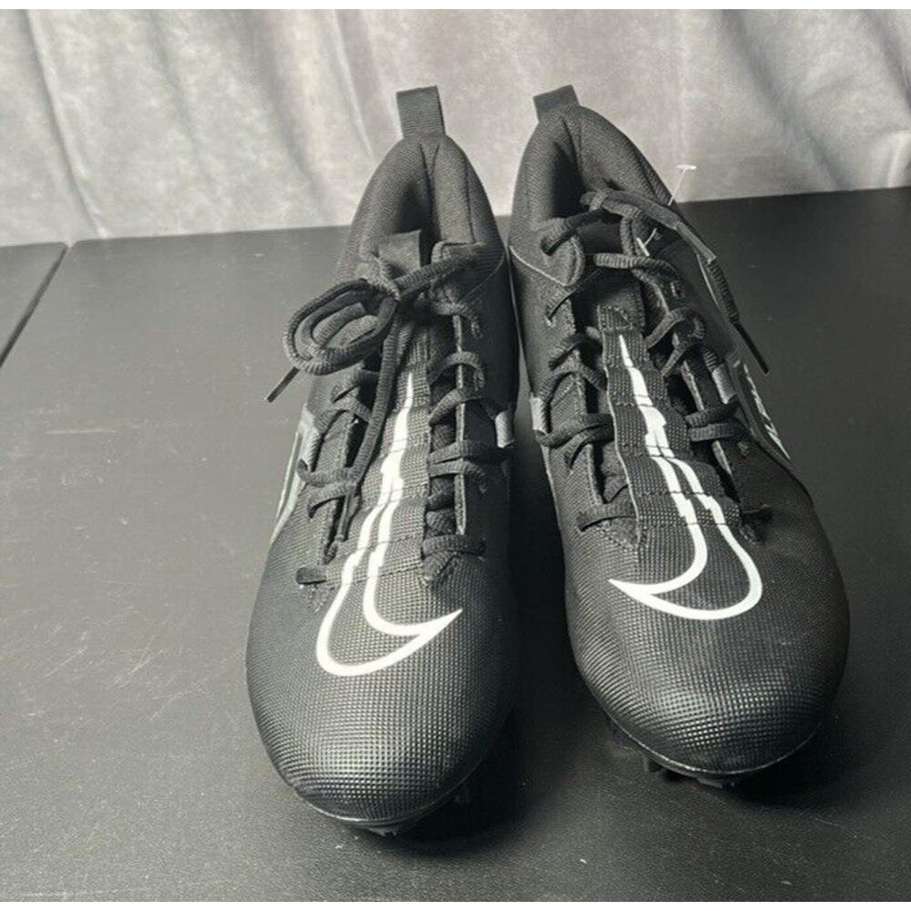Nike Alpha Menace Varsity 3 Men's Size 12 Football Cleats Black White CV0586-010
